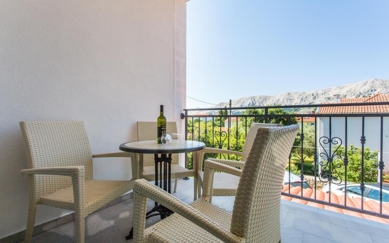 Apartments With A Parking Space Baska, Krk - 18808 Exterior photo